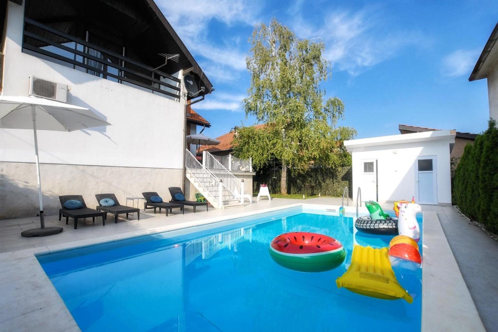 Villa Mina Kladovo, 5-Bedroom Villa With Pool For Up To 12 People Exteriör bild
